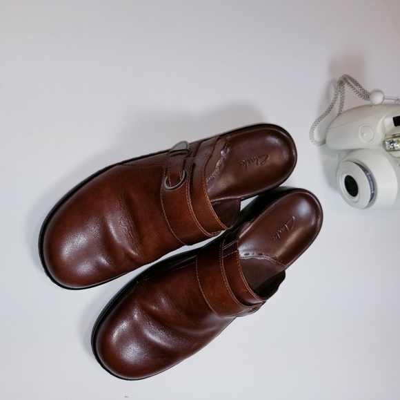 Clark's size 9 brown slip-on clogs/mules - Picture 8 of 8